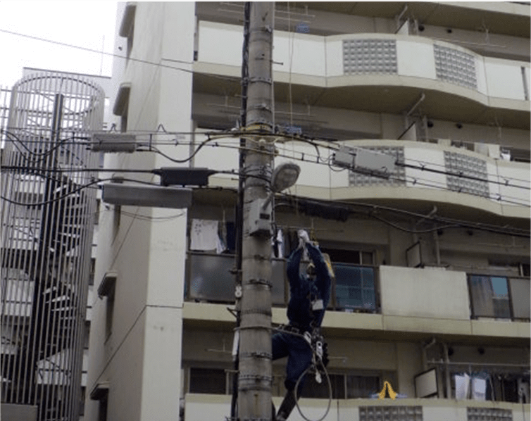 関電による停電作業